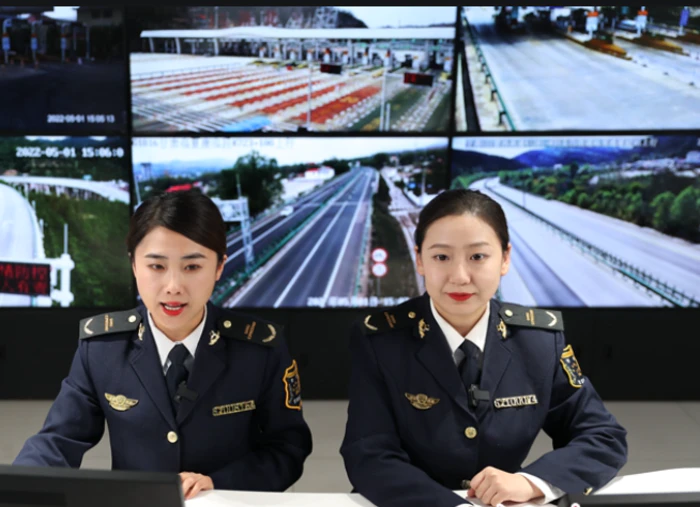 高速路况直播间，年前年后非常火爆，一场稳定上千人，日入3000+| 网创圈